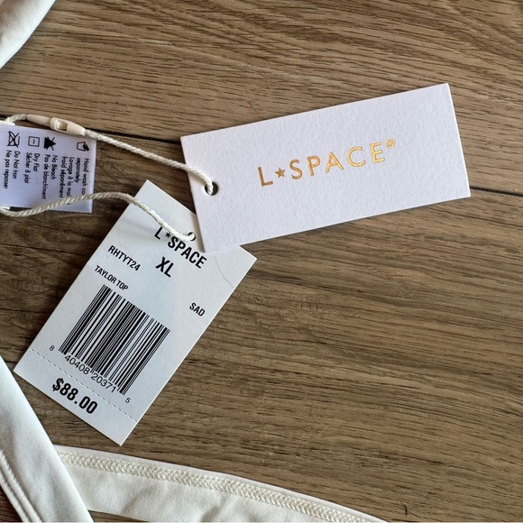 L*Space Women’s Tan & White Bikini Top NWT - Picture 8 of 8